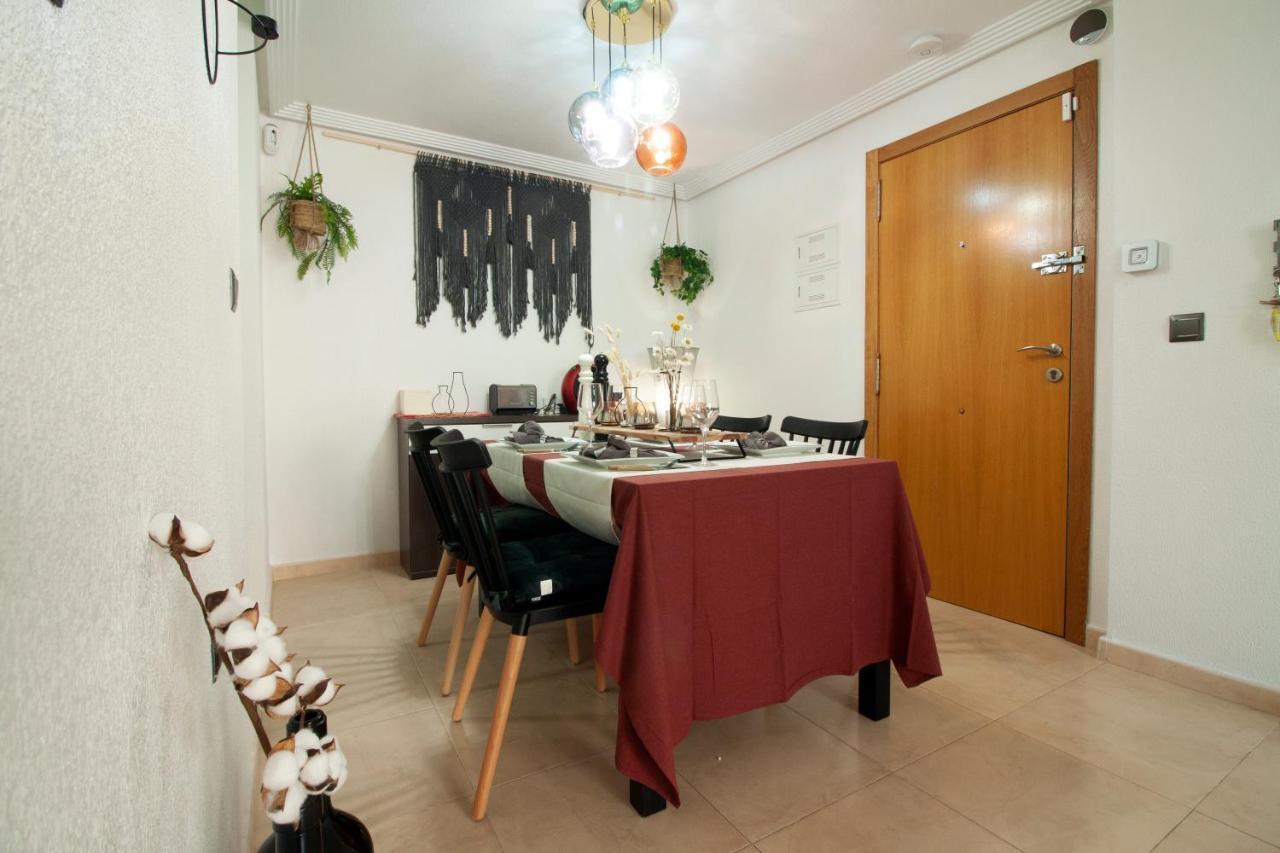 El Apartamento De Maria Jose Apartment Torrevieja Bagian luar foto
