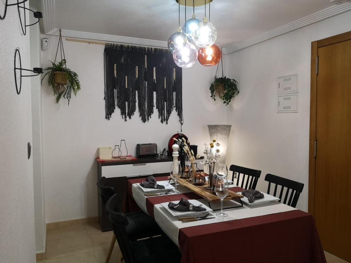 El Apartamento De Maria Jose Apartment Torrevieja Bagian luar foto